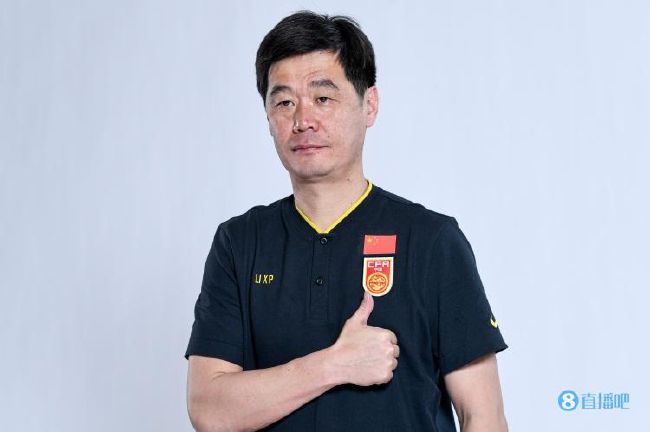 《我和我的父辈》单日票房924万，累计票房 《夜莺》代表中国大陆报名奥斯卡最佳外语片 2014-11-19 《夜莺》是由费利普·弥勒执导，李保田，秦昊，李小冉，杨心仪等联袂主演的一部中法合拍家庭喜剧电影。