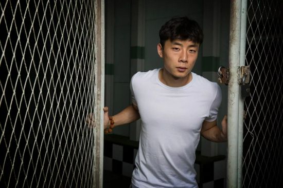 主演潘粤明、王鹤棣，总监制陈祉希出席映后见面会，与现场观众进行了互动交流。